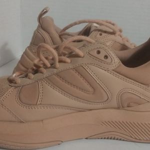 Women's ZARA coral sneakers size 6